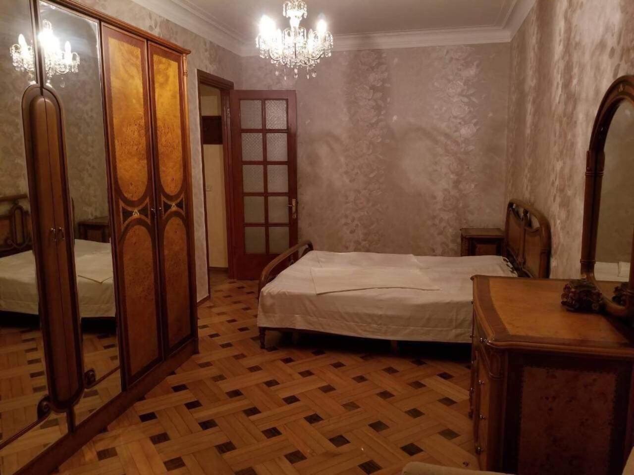 Apartment Irma Rustaveli 57 Batumi Bagian luar foto