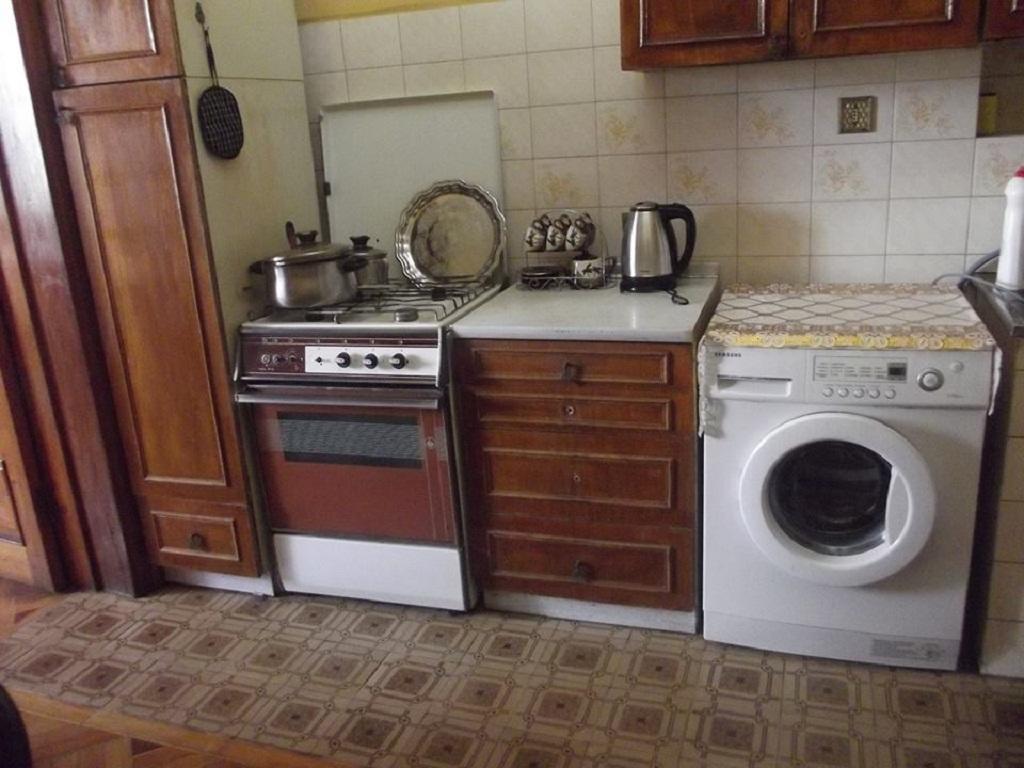Apartment Irma Rustaveli 57 Batumi Ruang foto