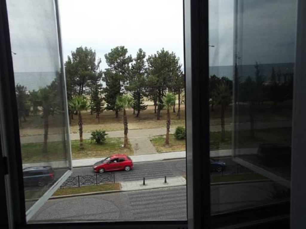 Apartment Irma Rustaveli 57 Batumi Bagian luar foto