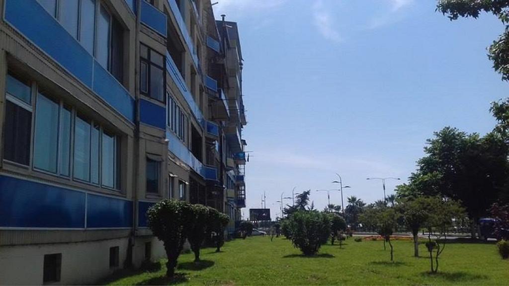 Apartment Irma Rustaveli 57 Batumi Bagian luar foto