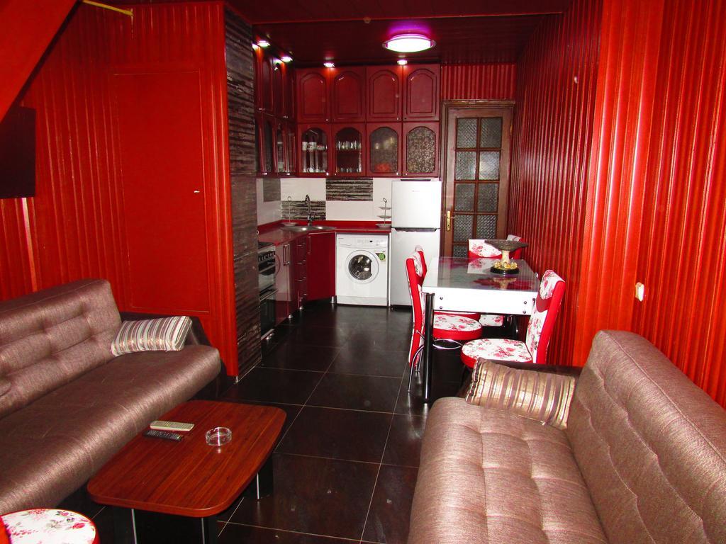 Apartment Irma Rustaveli 57 Batumi Bagian luar foto