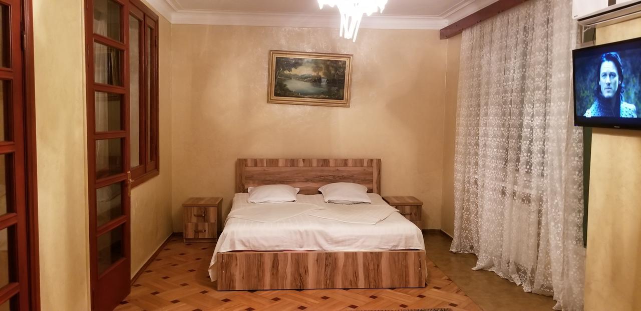 Apartment Irma Rustaveli 57 Batumi Bagian luar foto